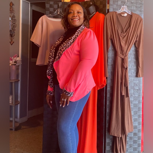 1X-3X Elle Pink Leopard Print Open Shawl Blazer-Host Pick - Picture 3 of 12